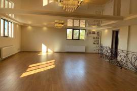 იყიდება ბინა, 5 ოთახიანი, ძველი აშენებული, რუსთავი, ძველი რუსთავი