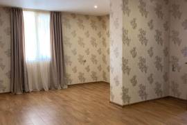 იყიდება ბინა, 5 ოთახიანი, ძველი აშენებული, რუსთავი, ძველი რუსთავი