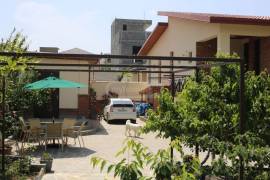იყიდება სახლი, 9 ოთახიანი, თბილისი, ივერთუბანი
