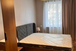 Аренда, 4 Kомнатная, Старое здание, Тбилиси, saburtalo