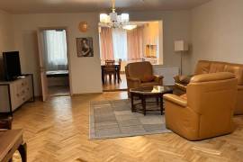 Аренда, 4 Kомнатная, Старое здание, Тбилиси, saburtalo