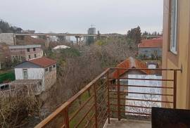 Apartment for sale, Old building, Makhinjauri