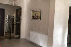 For Rent, 4 Room, Old building, Batumi, Tchaobi
