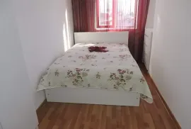 Аренда, 3 Kомнатная, Старое здание, Батуми