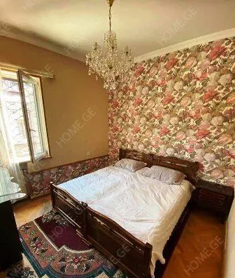 Аренда, 3 Kомнатная, Старое здание, Мтацминда