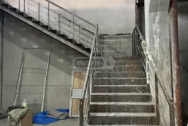 Продается , Склад