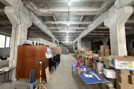 Продается , Склад