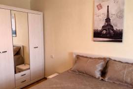 Продается квартира, 3 Kомнатная, Старое здание, Тбилиси, Чугурети