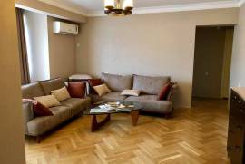 Продается квартира, 3 Kомнатная, Старое здание, Тбилиси, Чугурети