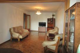 Продается квартира, 7 Kомнатная, Старое здание, Тбилиси, saburtalo