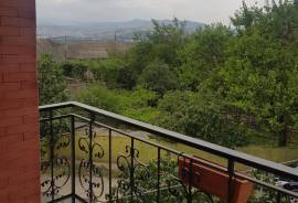 House For Sale, Gldani