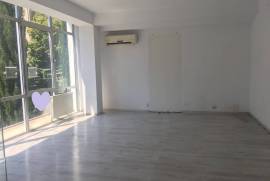 ქირავდება, საოფისე ფართი, საბურთალო