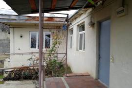 House For Sale, Bagebi