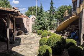 House For Sale, Tskneti