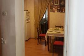 Apartment for sale, 4 Room, Old building, Tbilisi, vake