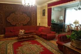 Apartment for sale, 4 Room, Old building, Tbilisi, vake