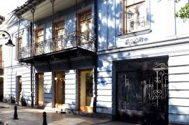 Daily Apartment Rent, 3 Room, Old building, Tbilisi, Chugureti
