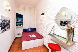 Daily Apartment Rent, 3 Room, Old building, Tbilisi, Chugureti
