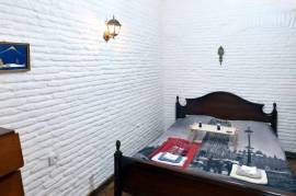 Daily Apartment Rent, 3 Room, Old building, Tbilisi, Chugureti