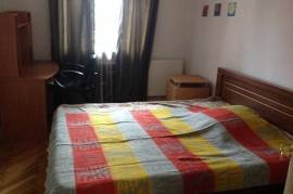 For Rent, 3 Room, Old building, Tbilisi, saburtalo