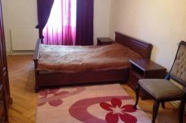 For Rent, 3 Room, Old building, Tbilisi, saburtalo