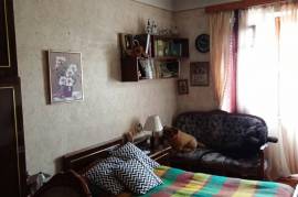 იყიდება ბინა, 3 ოთახიანი, ძველი აშენებული, თბილისი, მუხიანი