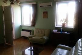 Apartment for sale, Old building, Nutsubidze plateau