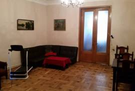 Apartment for sale, Old building, vake