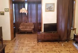 Apartment for sale, Old building, vake