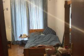 Apartment for sale, 3 Room, Old building, Tbilisi, vake