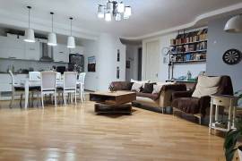 Apartment for sale, Old building, vake