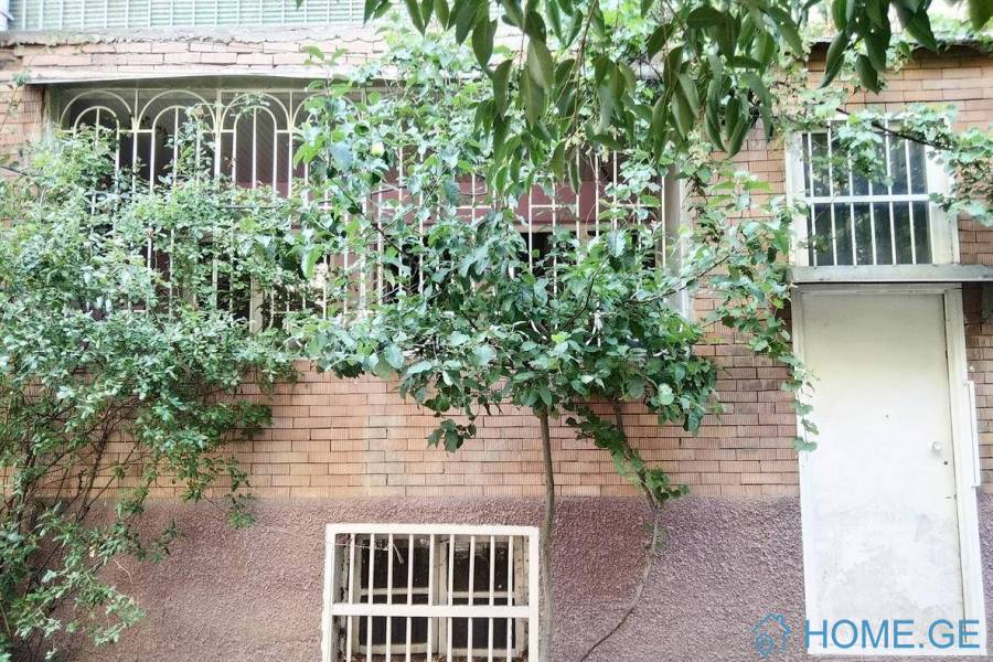 Apartment for sale, 5 Room, Old building, Tbilisi, saburtalo