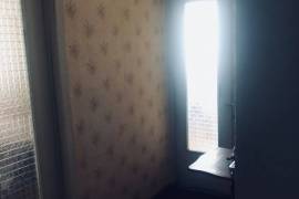 Продается квартира, 4 Kомнатная, Старое здание, Кутаиси, Сулхан-Саба