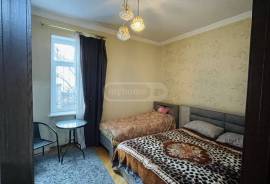 Продается квартира, 2 Kомнатная, Старое здание, Тбилиси, Чугурети