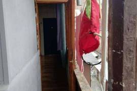 Apartment for sale, 3 Room, Old building, Tbilisi, Chugureti