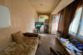 Продается квартира, 3 Kомнатная, Старое здание, Рустави