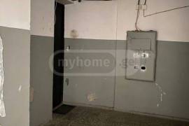 Продается квартира, 3 Kомнатная, Старое здание, Рустави