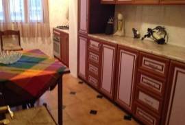 Daily Apartment Rent, 2 Room, Old building, Kutaisi, Gamarjveba