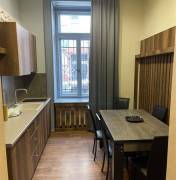 ქირავდება ბინა დღიურად, 7 ოთახიანი, ძველი აშენებული, თბილისი, ჩუღურეთი