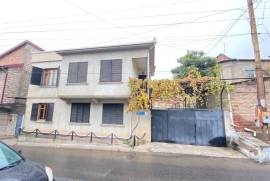 House For Sale, Chugureti