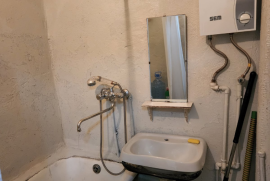 Аренда, 3 Kомнатная, Старое здание, Тбилиси, Самгори