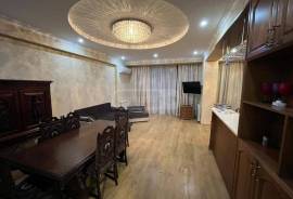 Аренда, 3 Kомнатная, Старое здание, Тбилиси, saburtalo
