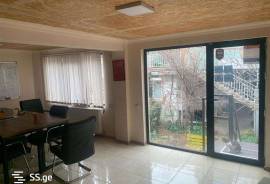 Lease Apartment, 3 Room, Old building, Tbilisi, saburtalo