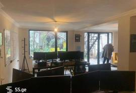 Lease Apartment, 3 Room, Old building, Tbilisi, saburtalo
