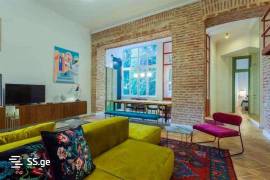 Lease Apartment, 4 Room, Old building, Tbilisi, Didube
