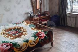 ქირავდება სახლი, 9 ოთახიანი, ქუთაისი