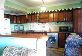 ქირავდება სახლი, 2 ოთახიანი, ბათუმი