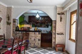 House For Sale, Mtatsminda