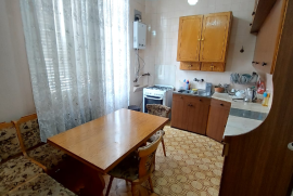 Lease Apartment, Old building, Nadzaladevi