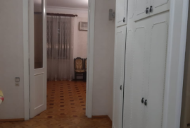 იყიდება ბინა, ძველი აშენებული, ნაძალადევი